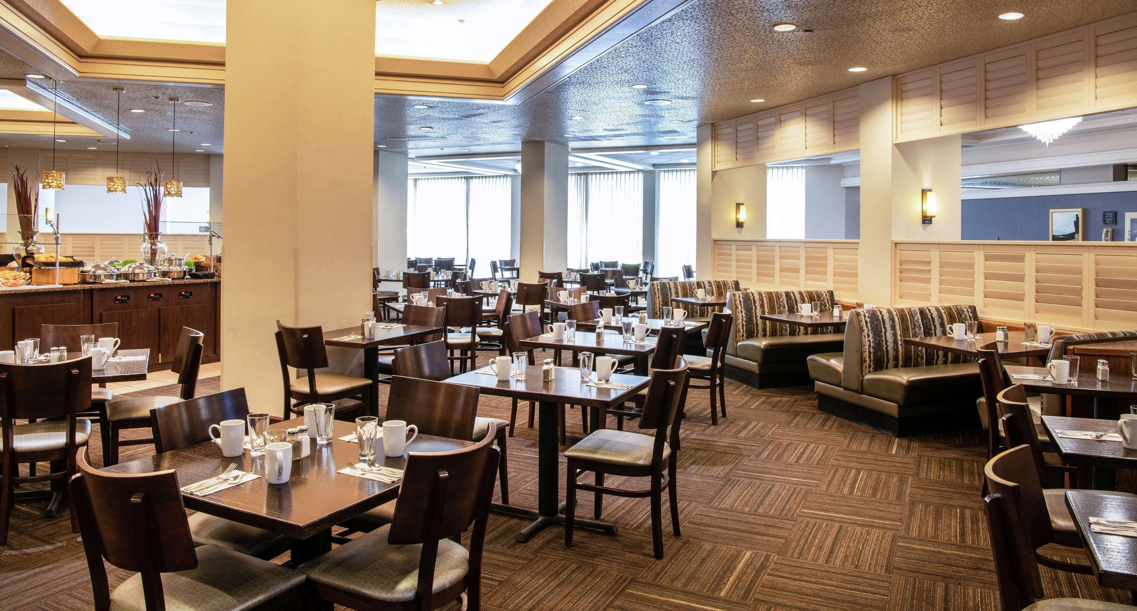 Doubletree By Hilton Portland Hotel Exterior photo