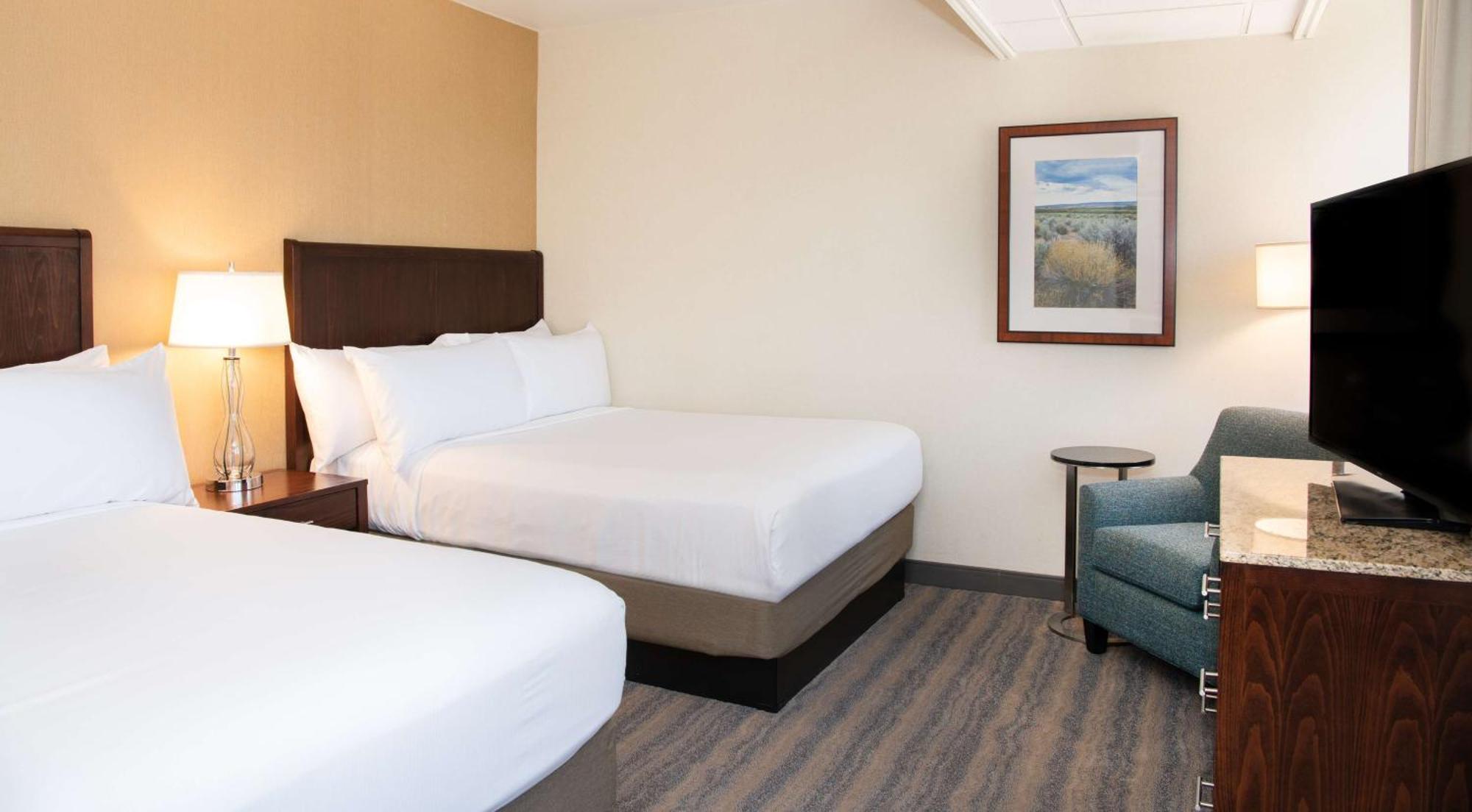 Doubletree By Hilton Portland Hotel Exterior photo